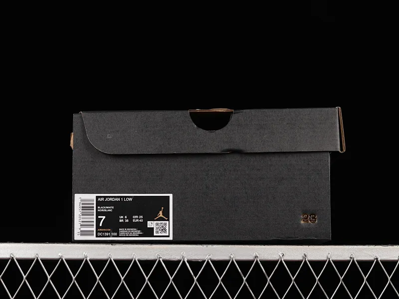All Categories Air Jordan Jordan Series Basketball Shoes Air Jordan 1 Low Air Jordan 1 Low AJ1 Joe 1 Black and White Panda Sports Culture Basketball Shoes DC1391-100
